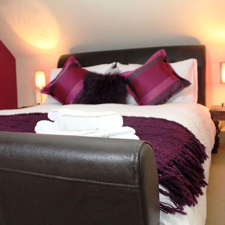 The Halford Hotel Halford  Room photo